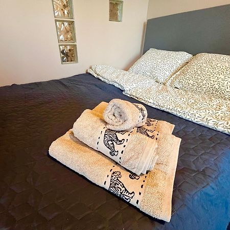 Apartament Roentgena 16 Przy Centrum Onkologii I Klinice Novum ワルシャワ エクステリア 写真