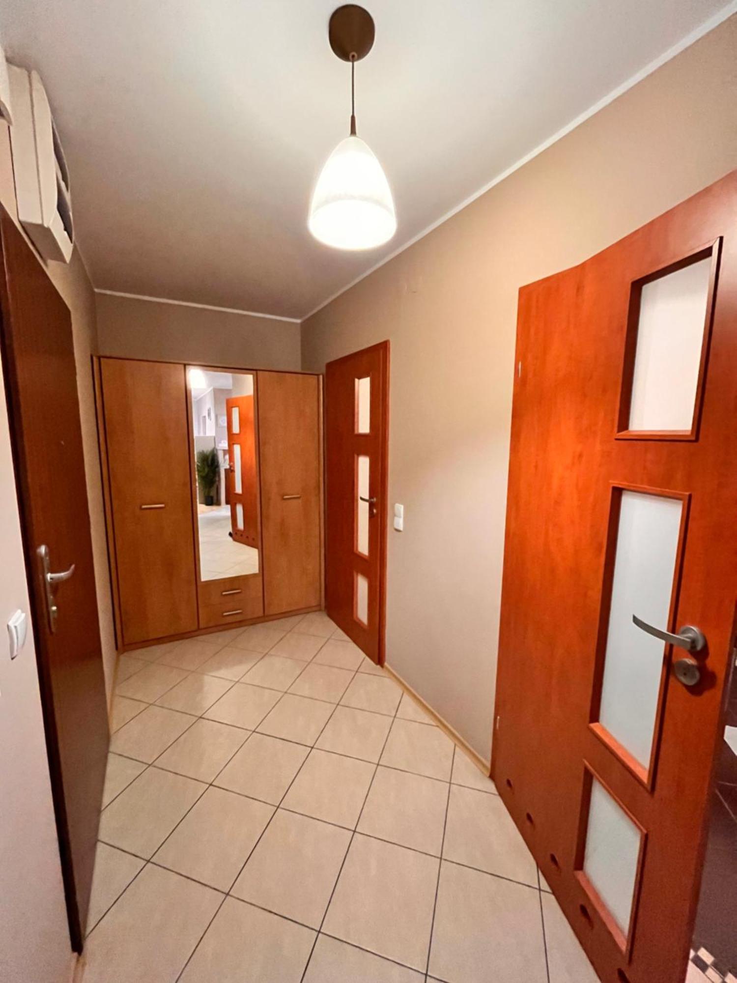 Apartament Roentgena 16 Przy Centrum Onkologii I Klinice Novum ワルシャワ エクステリア 写真