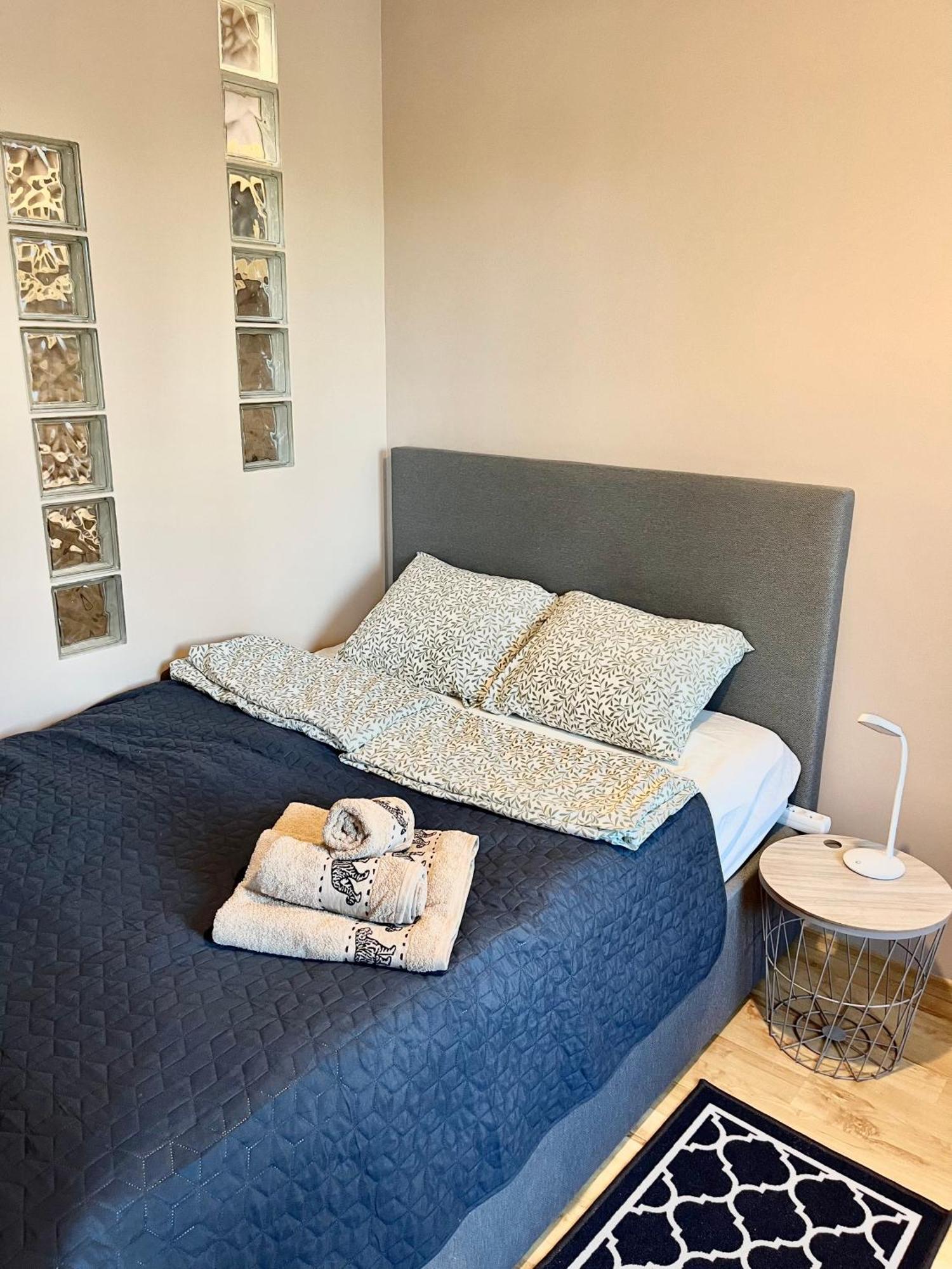 Apartament Roentgena 16 Przy Centrum Onkologii I Klinice Novum ワルシャワ エクステリア 写真